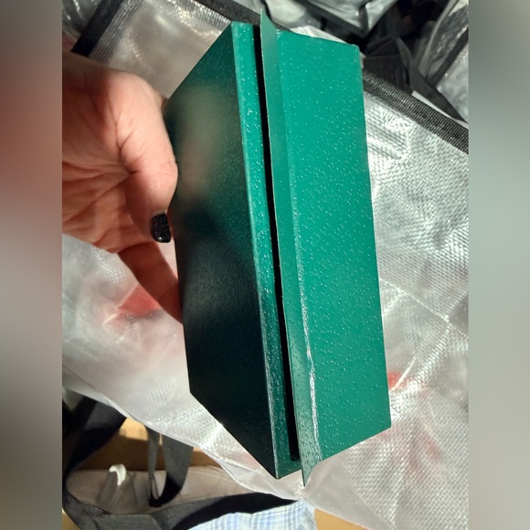 Gucci Gold Watch with Colorful Bezels - Picture 12 of 13